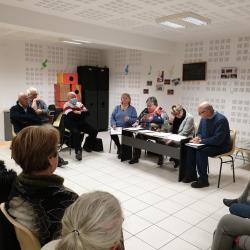 le bureau et une partie de l'assemblée...